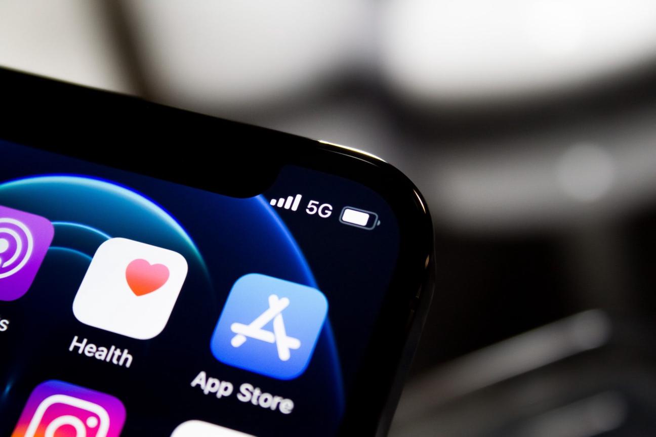 Apple’s App Store may soon stop being the only place to download apps for iOS